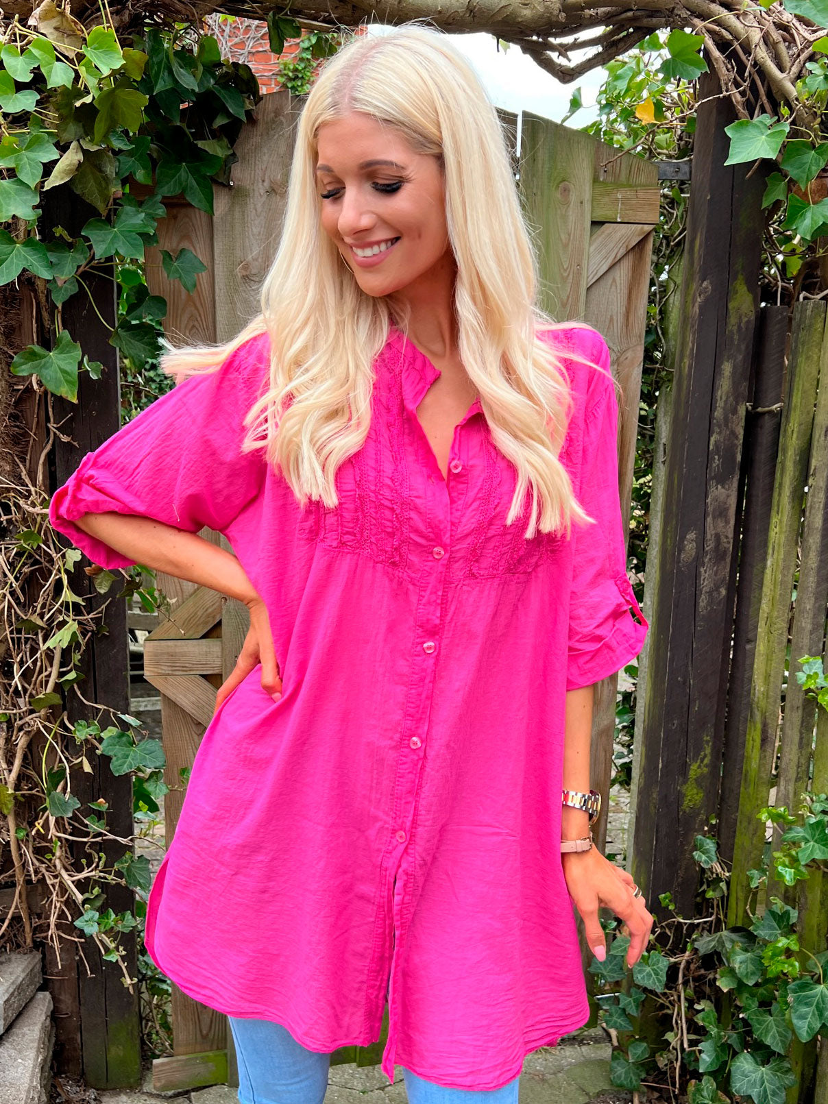 Sebina - Skjortekjole med broderinger på brystet